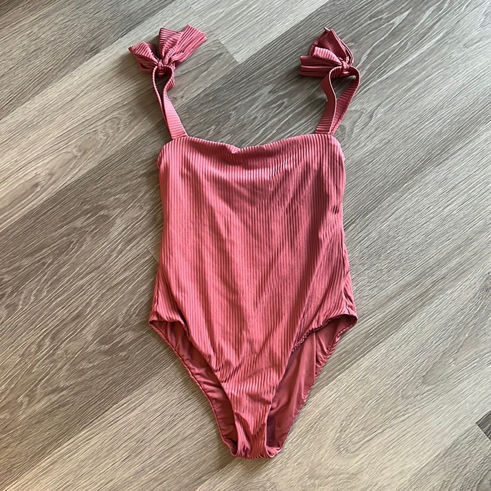 NWT Calzedonia Biarritz Bathing Suit